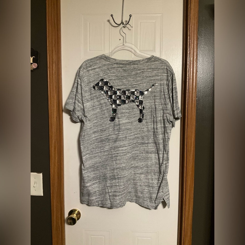 PINK Victoria's Secret Gray Marled Tee with Sequin Dog Logo
